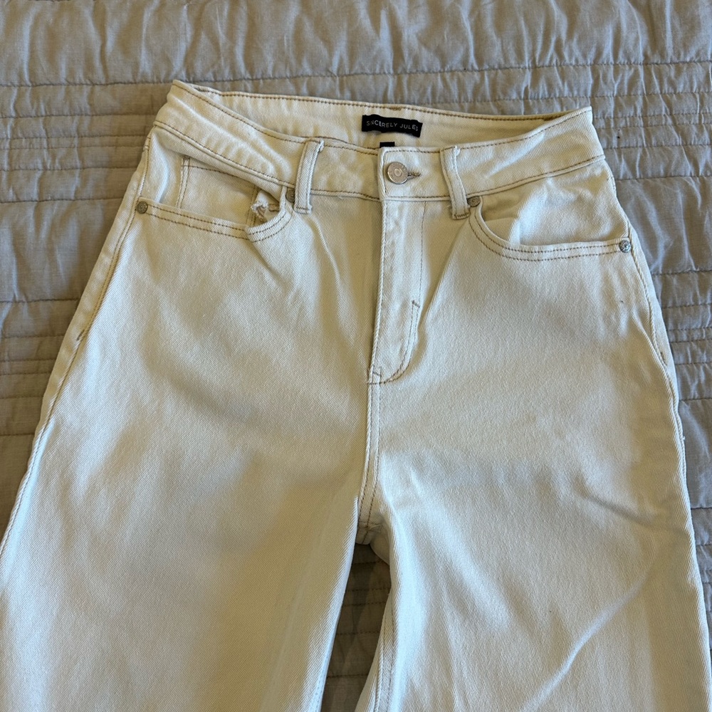 Rarely worn. Sincerely Jules straight/wide leg jeans. Size 7